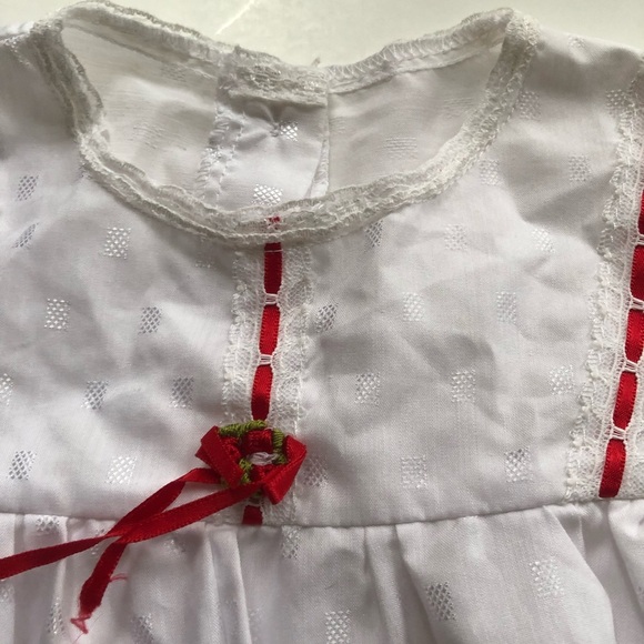 Vintage White Baby Dress with Red Accents - Picture 4 of 9